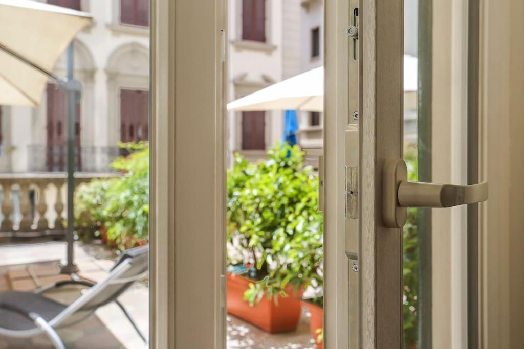 In The Heart Of Florence, Dante, With Private Terrace Apartment Florence