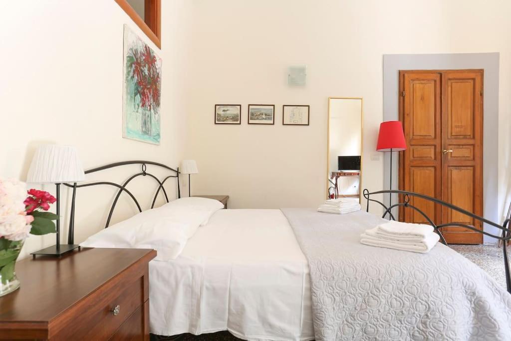In The Heart Of Florence, Dante, With Private Terrace Florence